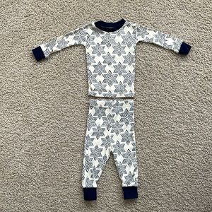 Burt’s Bees Baby Winter Pajamas (0-3 months)